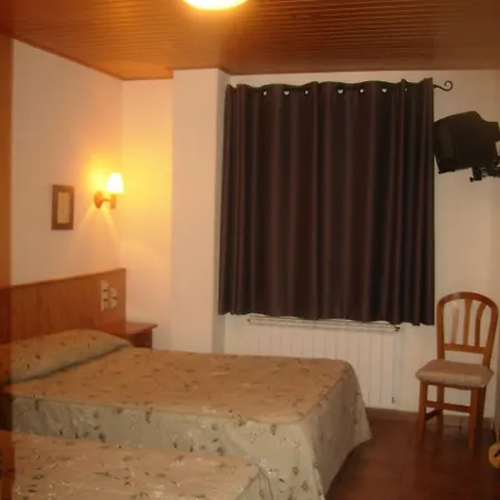 Pensjonat Pernalle Erill la Vall